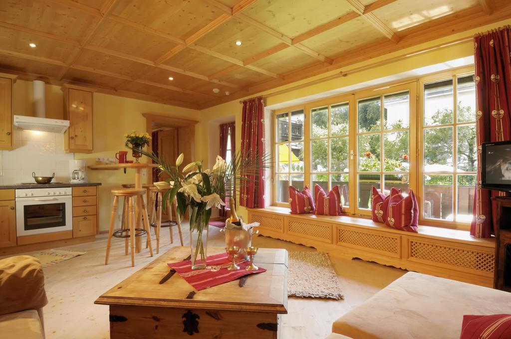 Serviced Apartments Villa Licht Κίτσμπουελ Εξωτερικό φωτογραφία