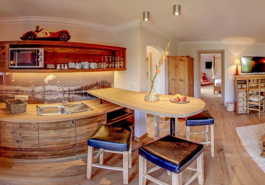 Serviced Apartments Villa Licht Κίτσμπουελ Εξωτερικό φωτογραφία