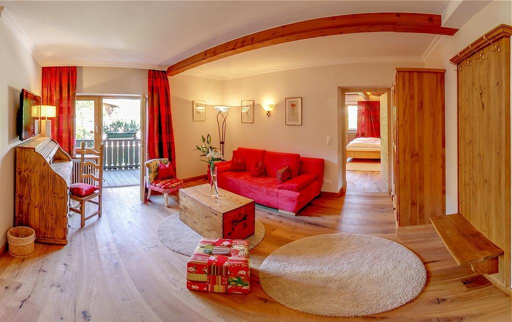 Serviced Apartments Villa Licht Κίτσμπουελ Εξωτερικό φωτογραφία
